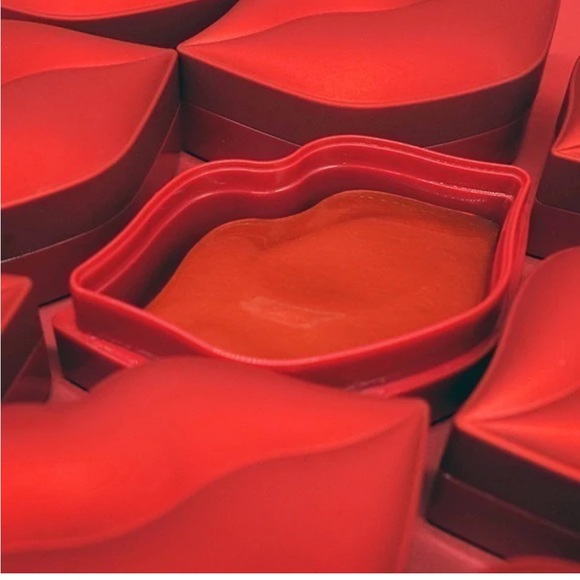 KOCOSTAR ROSE LIP MASK 👄 - Picture 4 of 4